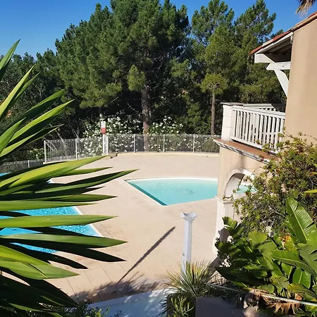 Is888 3 Pieces, 4 Prs Piscine Et Parking Vue Διαμέρισμα *